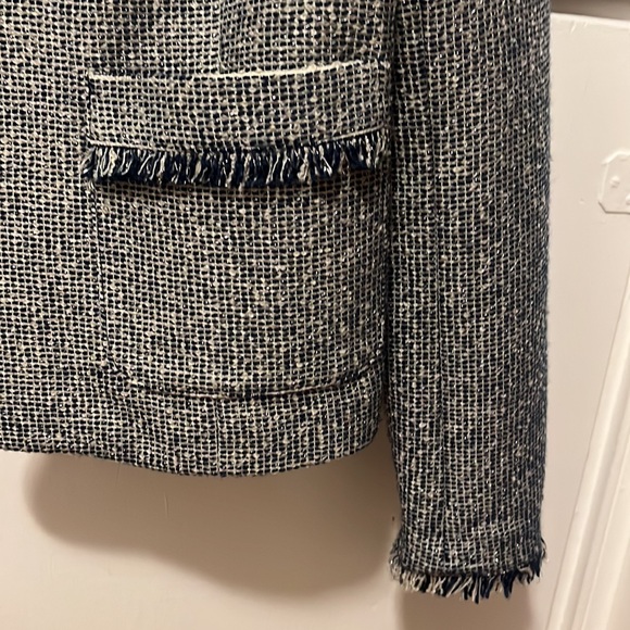 NWT Banana Republic Jacket. Scalloped detail, navy with metallic threads. - Picture 3 of 7